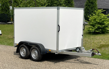 [GSE30.13.75-15-Z] Gesloten Bakwagen 307 x 131 (750kg, 1, 1500mm, Zijdeur Rechts)